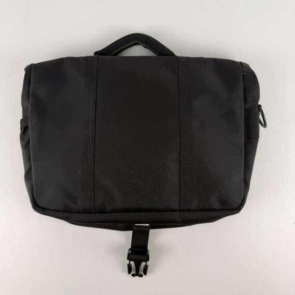 Timbuk2 Black Classic Messenger Bag - Picture 11 of 13